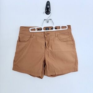 Halle Short - 5 in Size 6